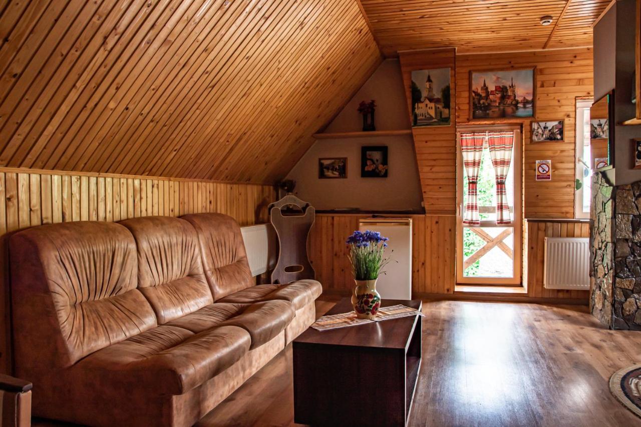 Bilya Richky Hotel Kamianets-Podilskyi Ngoại thất bức ảnh