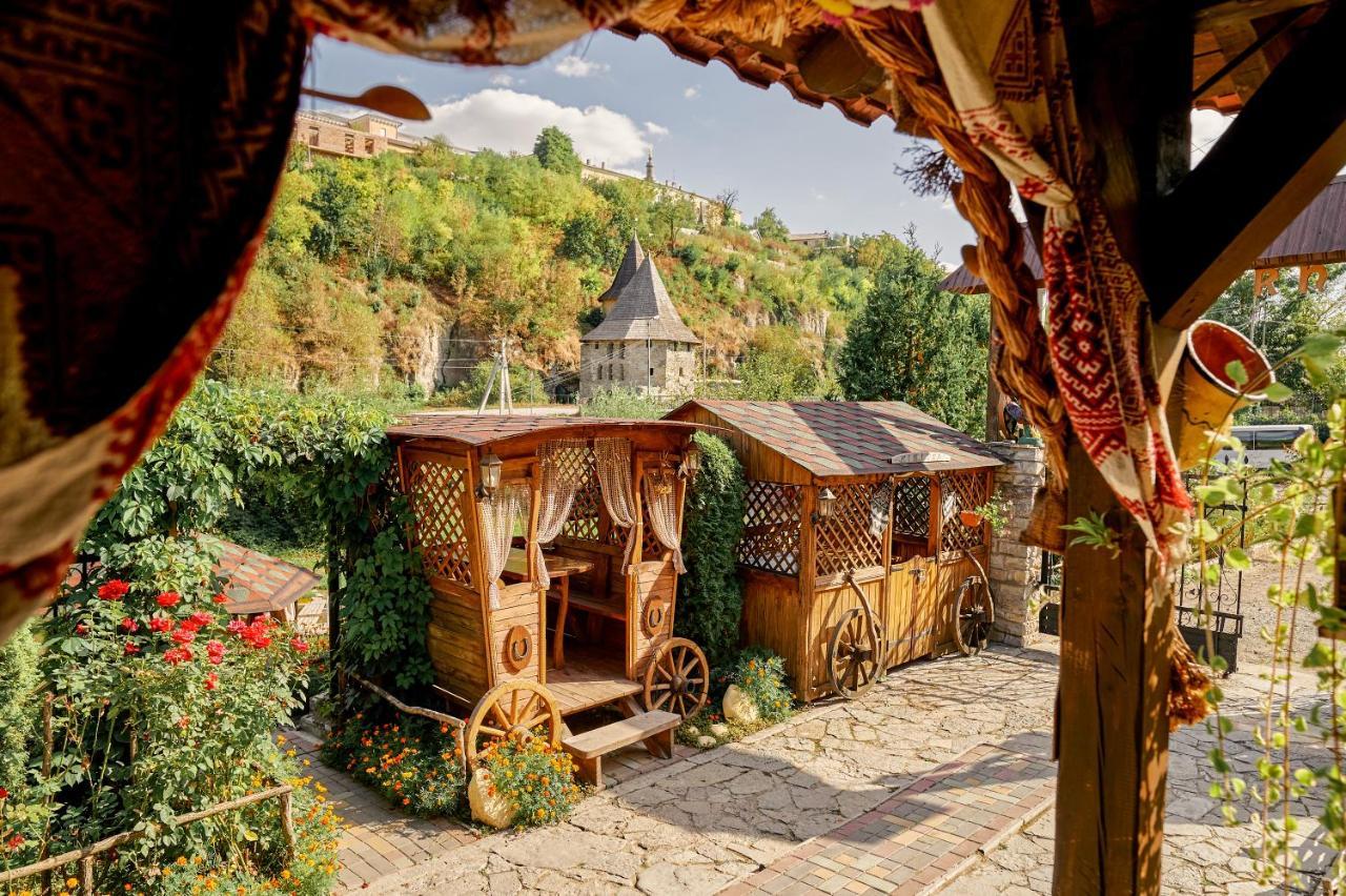 Bilya Richky Hotel Kamianets-Podilskyi Ngoại thất bức ảnh